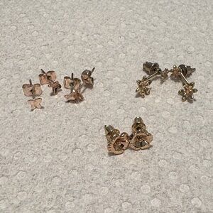 Elegant Gold Floral Stud Earrings Set